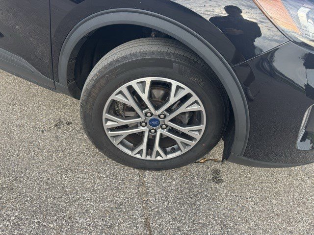 Certified 2022 Ford Escape SEL image 38