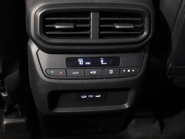 Used 2024 Honda Pilot Touring image 21