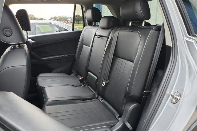 Used 2023 Volkswagen Tiguan SE image 26