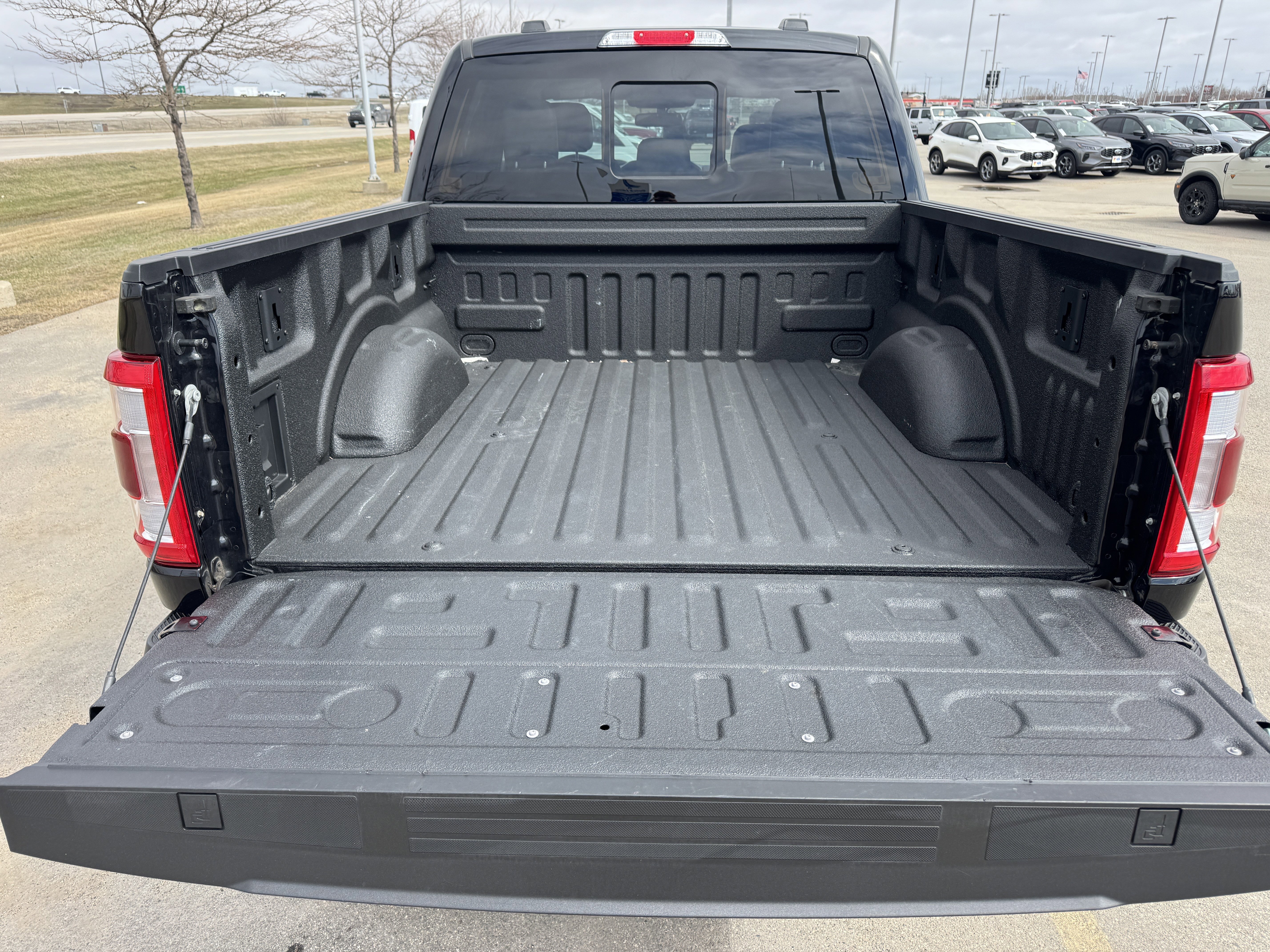 Certified 2023 Ford F150 Lariat w/ Equipment Group 502A High image 22