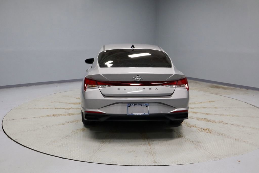 Used 2023 Hyundai Elantra SEL FWD image 10