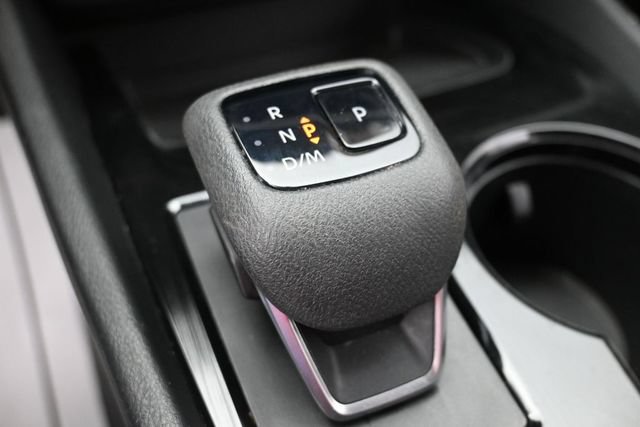 Used 2023 Nissan Rogue SV FWD image 22