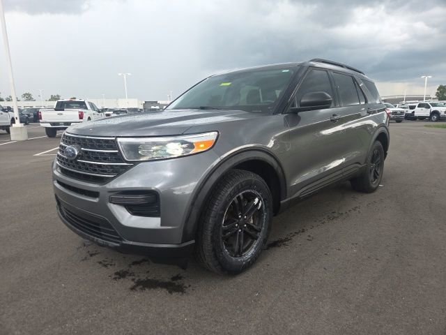 Certified 2023 Ford Explorer XLT AWD/4WD image 2