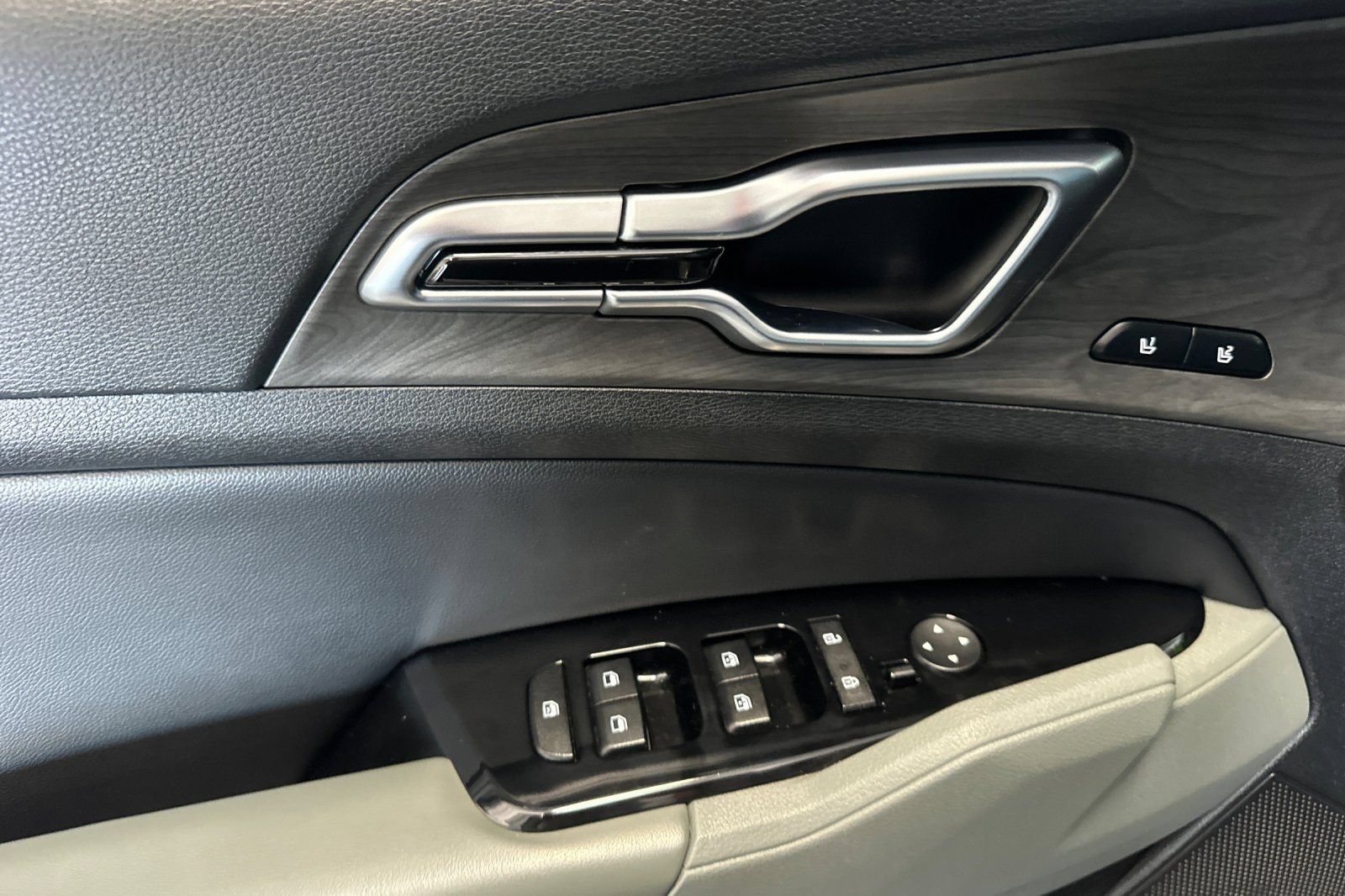 Used 2023 Kia Sportage X-Pro AWD/4WD image 12