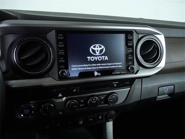 Used 2021 Toyota Tacoma Limited image 21