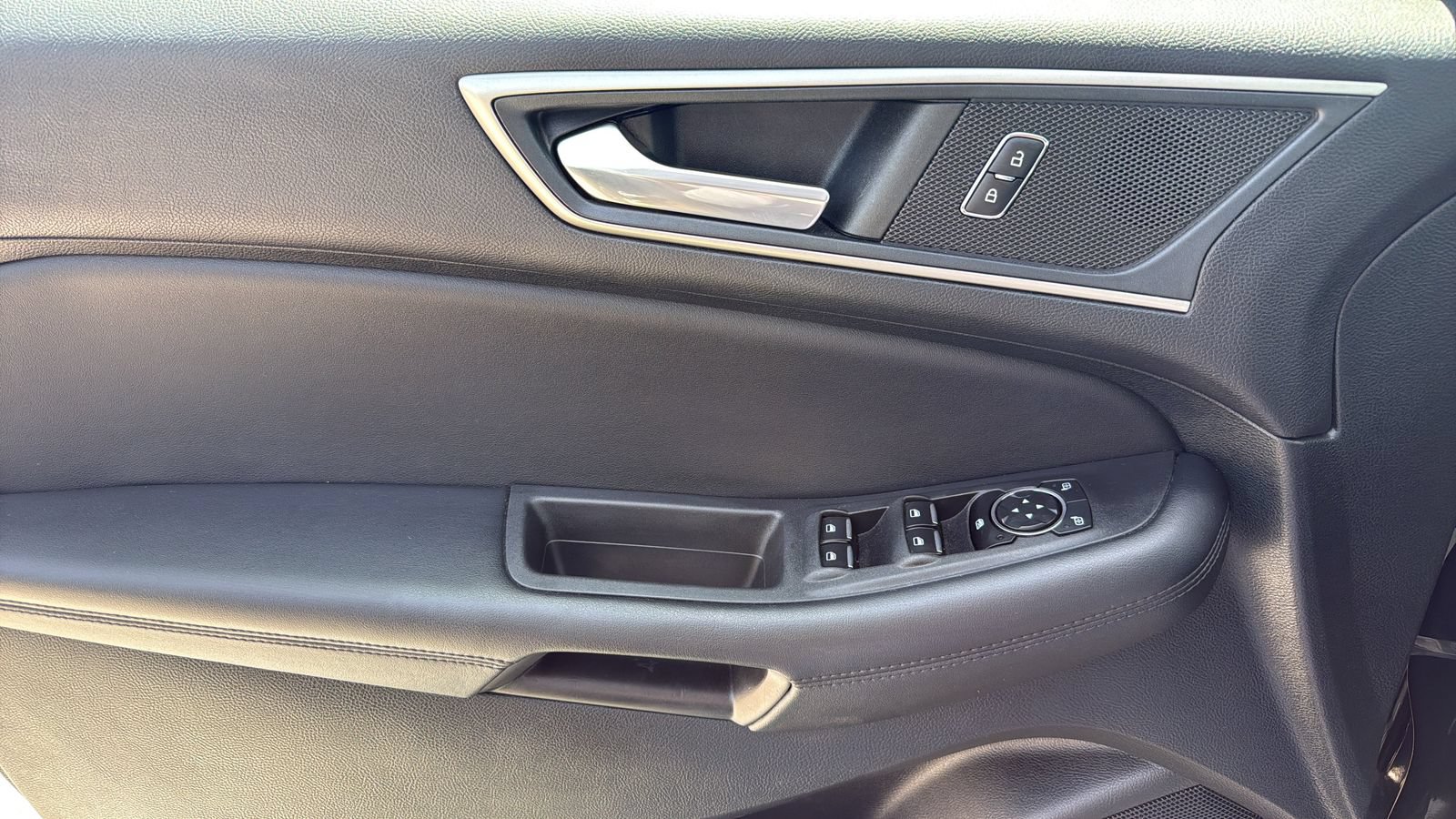 Certified 2023 Ford Edge SEL AWD/4WD image 11