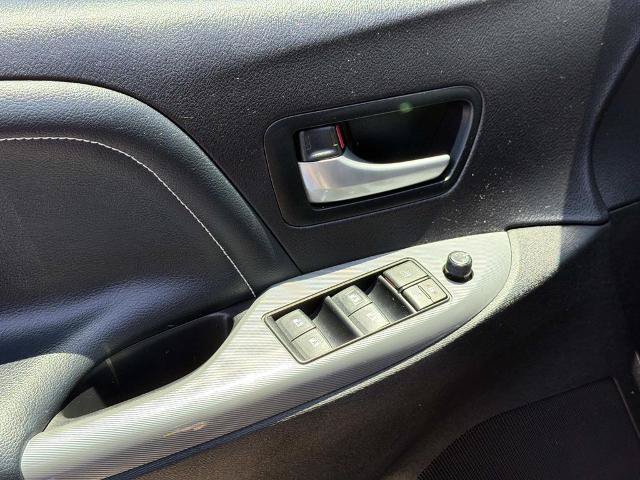 Used 2018 Toyota Sienna SE Premium w/ Carpet Mat Package FWD image 23