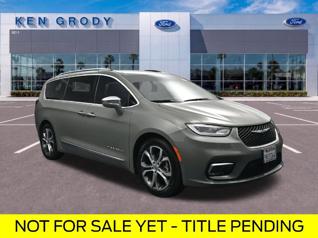 Used 2024 Chrysler Pacifica Pinnacle FWD 360° Tour