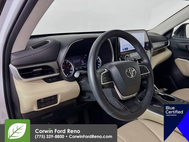 Used 2023 Toyota Highlander XLE image 11