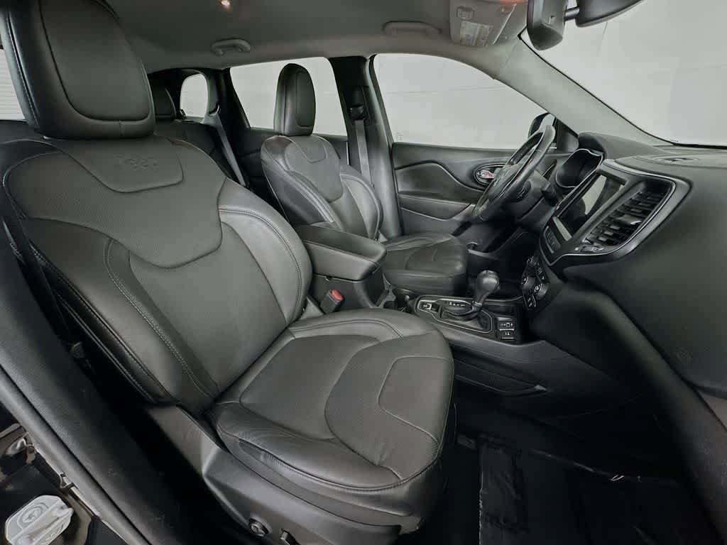 Used 2021 Jeep Cherokee Latitude Lux w/ Comfort/Convenience Group FWD image 15