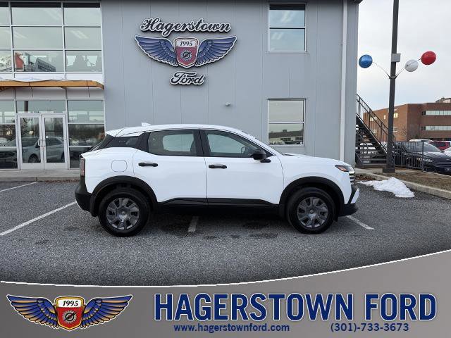 Used 2025 Nissan Kicks S image 6