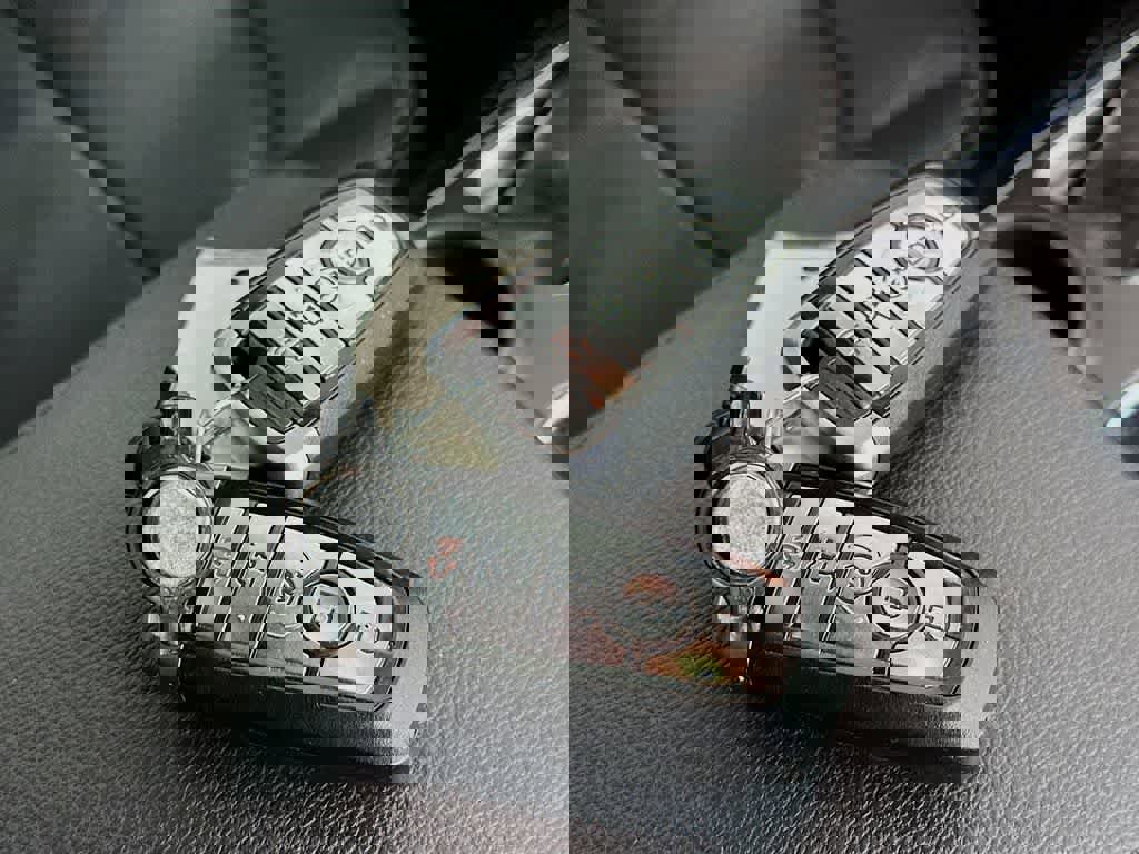 Certified 2019 Ford Explorer Limited w/ Ford Safe & Smart Package image 23