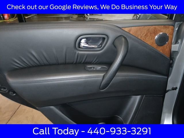 Used 2024 Nissan Armada SL w/ Captain's Chairs Package image 32