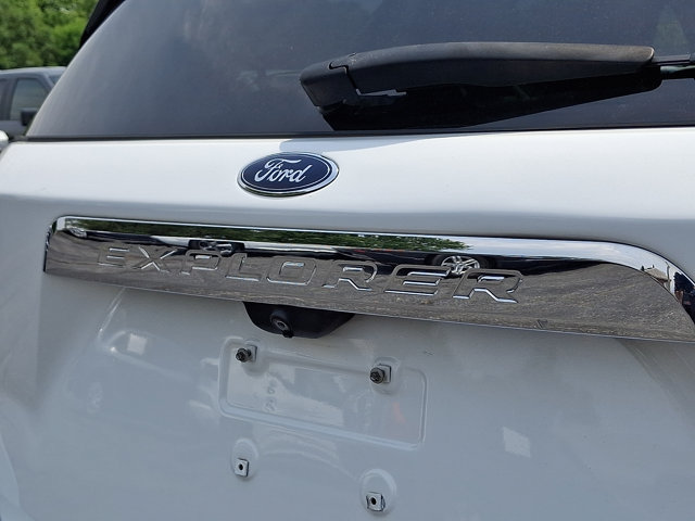 Certified 2021 Ford Explorer 4WD w/ Class III Trailer Tow Package image 30