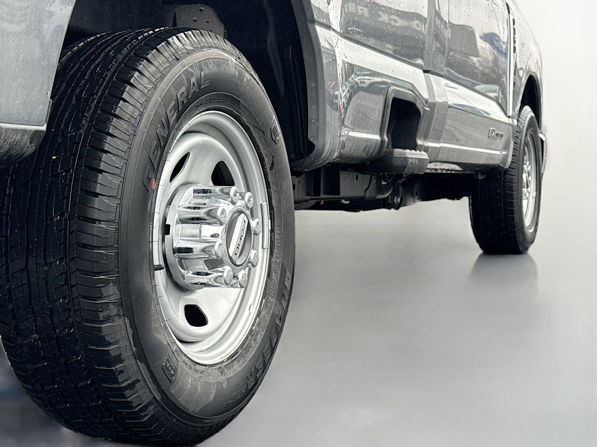 Certified 2024 Ford F350 XL w/ XL Chrome Package image 16