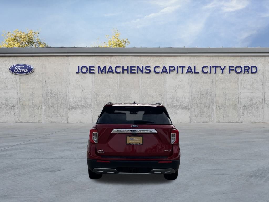 Certified 2022 Ford Explorer XLT w/ Equipment Group 202A image 8