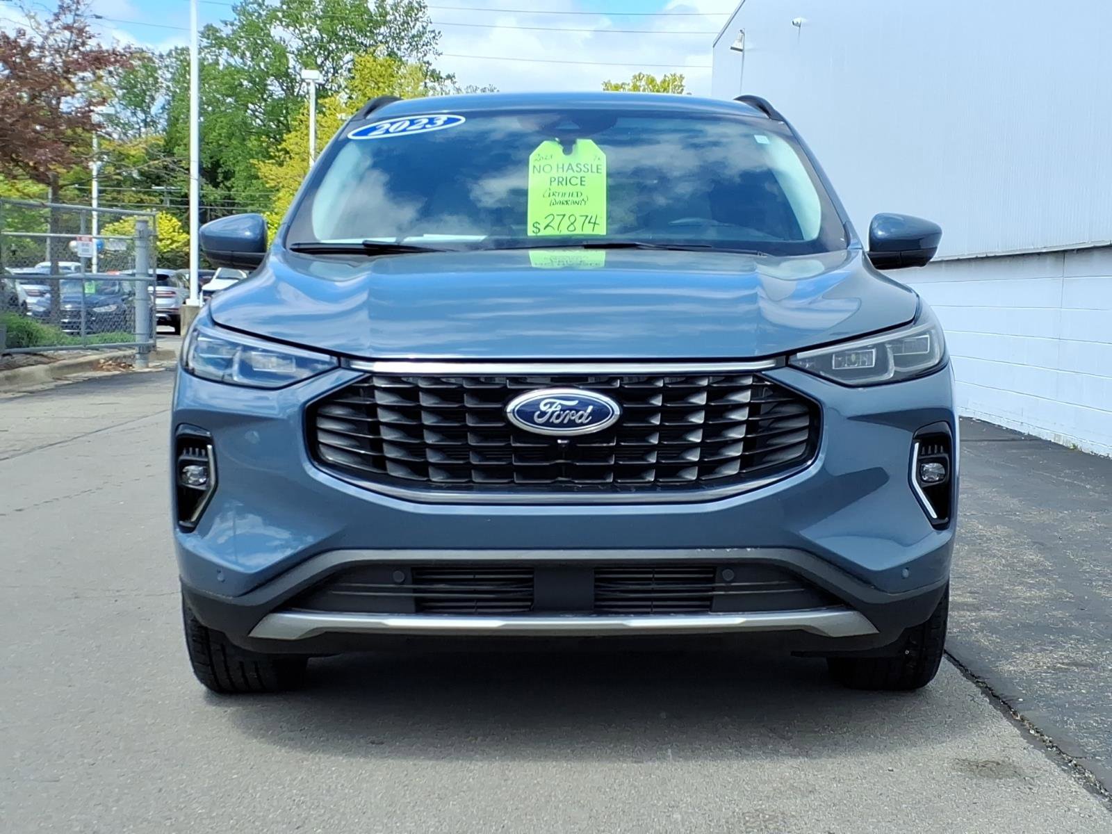 Certified 2023 Ford Escape Platinum w/ Premium Technology Package AWD/4WD image 2