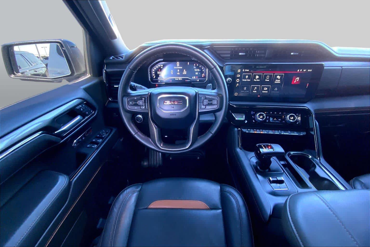 Used 2024 GMC Sierra 1500 AT4 w/ Technology Package AWD/4WD image 6