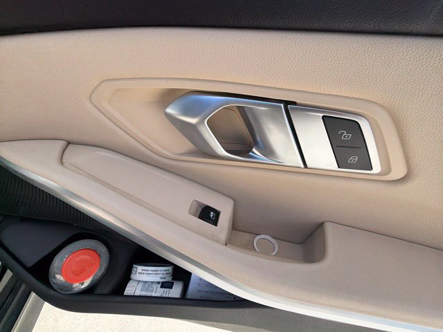 Used 2019 BMW 330i Sedan w/ Convenience Package RWD image 11