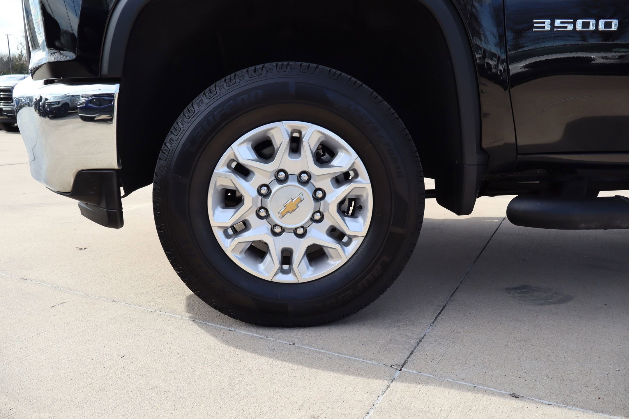 Used 2023 Chevrolet Silverado 3500 LT w/ Convenience Package image 12