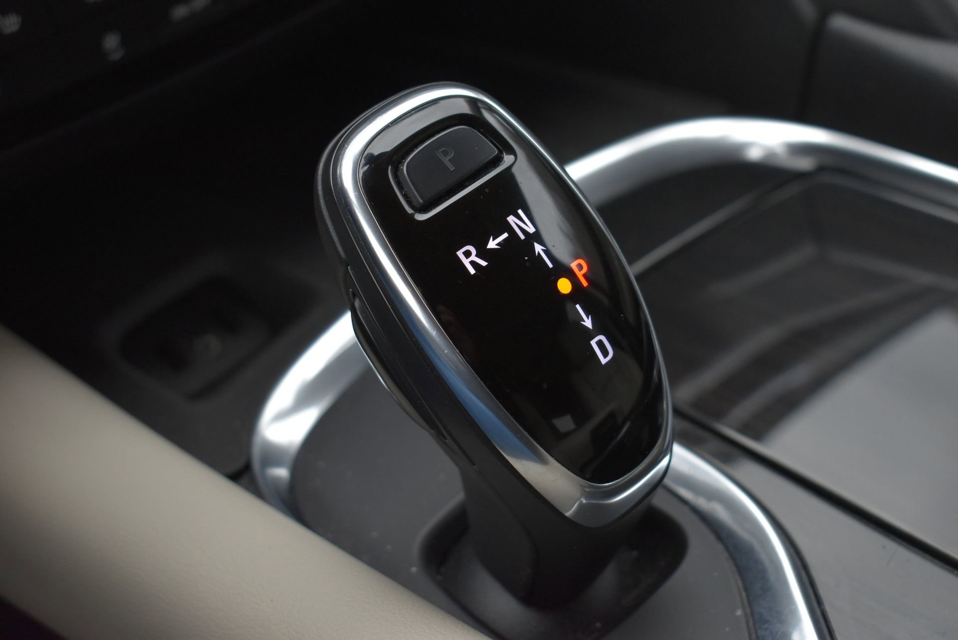 Used 2019 Buick Enclave Essence image 34