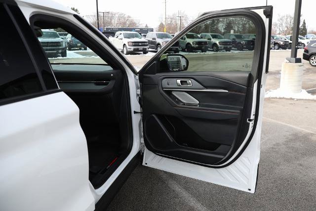 Certified 2025 Ford Explorer ST image 37