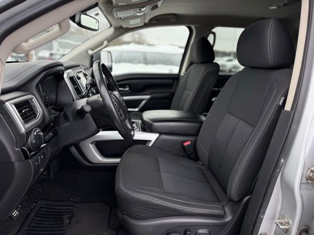 Used 2016 Nissan Titan XD image 8