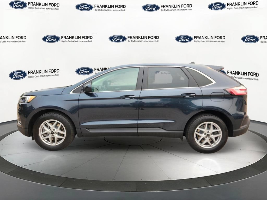 Certified 2024 Ford Edge SEL w/ Convenience Package AWD/4WD image 2
