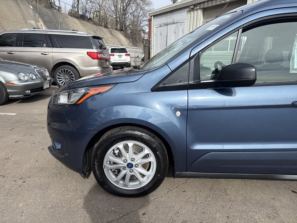 Certified 2022 Ford Transit Connect XLT image 34
