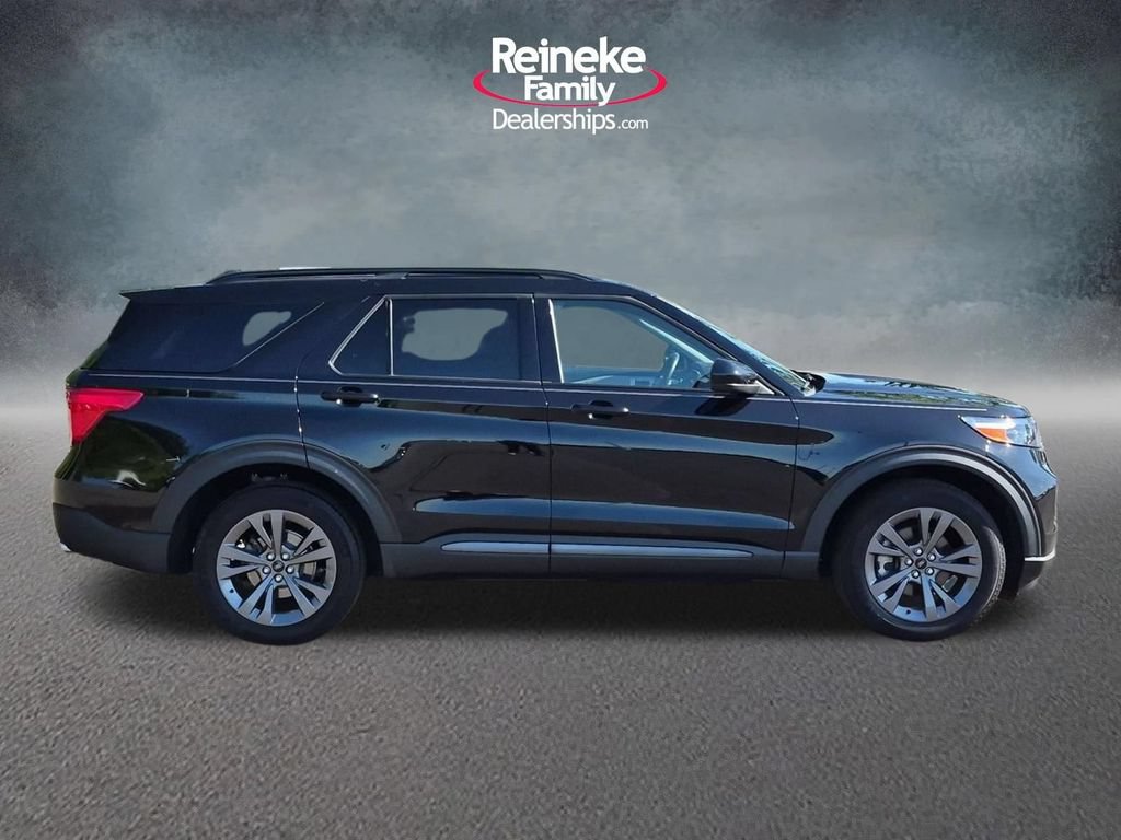 Certified 2023 Ford Explorer XLT w/ Equipment Group 202A AWD/4WD image 4