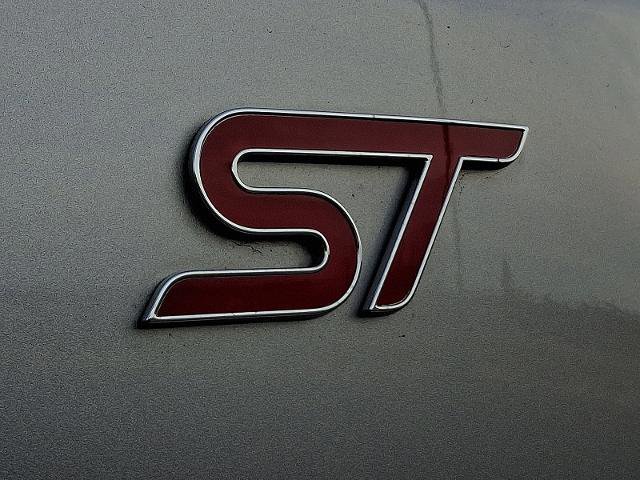 Certified 2020 Ford Edge ST w/ Equipment Group 401A image 33