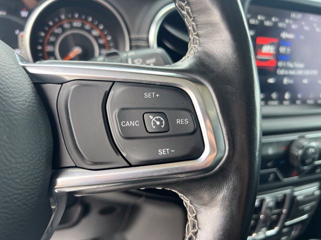 Used 2023 Jeep Wrangler Unlimited Sahara w/ Cold Weather Group AWD/4WD image 9