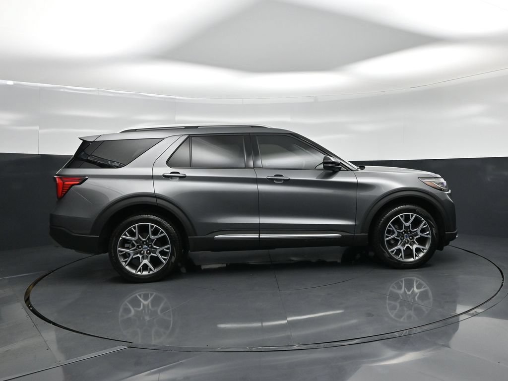 Certified 2025 Ford Explorer Platinum w/ Ultimate Package AWD/4WD image 26