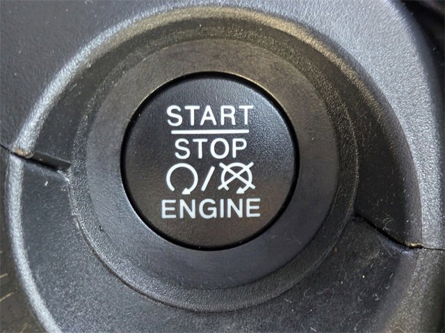 Used 2018 Jeep Renegade Altitude image 25