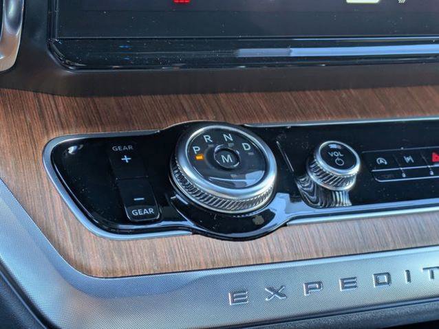 Certified 2025 Ford Expedition Max King Ranch image 25