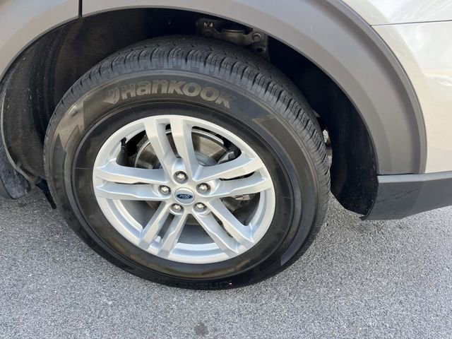 Certified 2024 Ford Explorer XLT RWD image 14