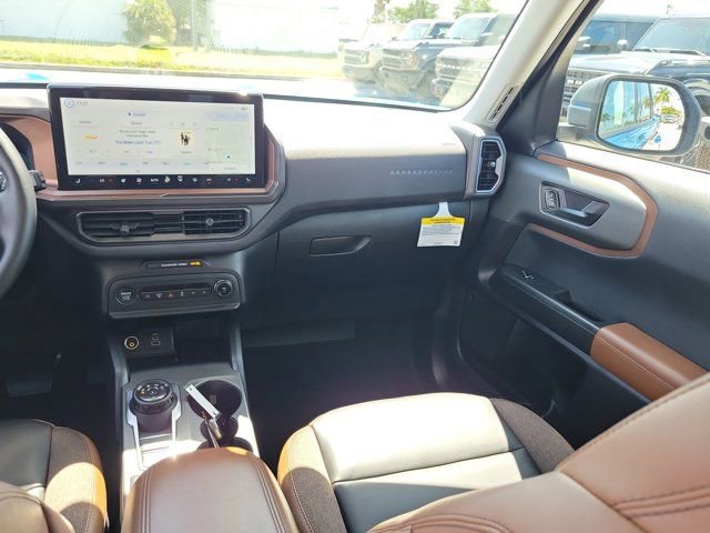 Certified 2025 Ford Bronco Sport Outer Banks w/ Outer Banks Tech Package+ AWD/4WD image 21
