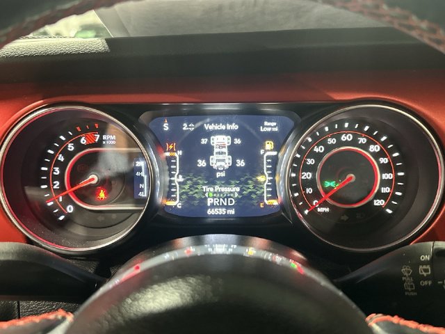 Used 2021 Jeep Wrangler Unlimited Rubicon w/ Dual Top Group AWD/4WD image 14
