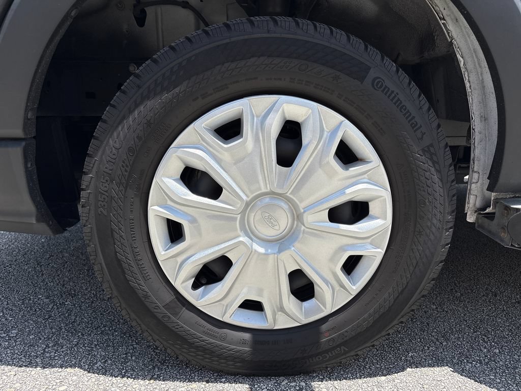 Certified 2025 Ford Transit 250 Low Roof w/ Exterior Upgrade Package RWD image 15