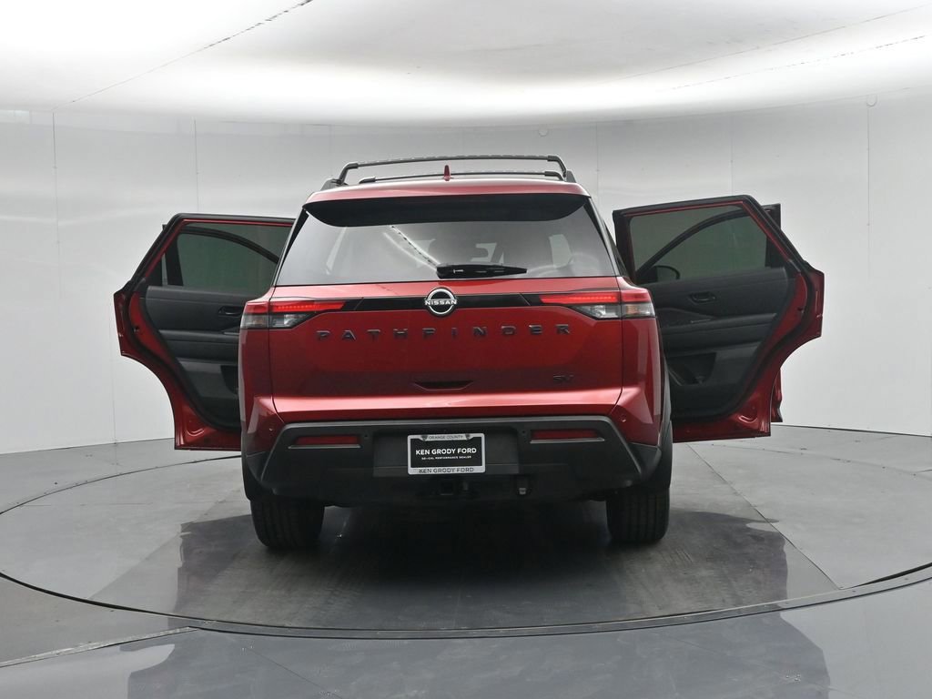 Used 2023 Nissan Pathfinder SV w/ SV Premium Package image 56