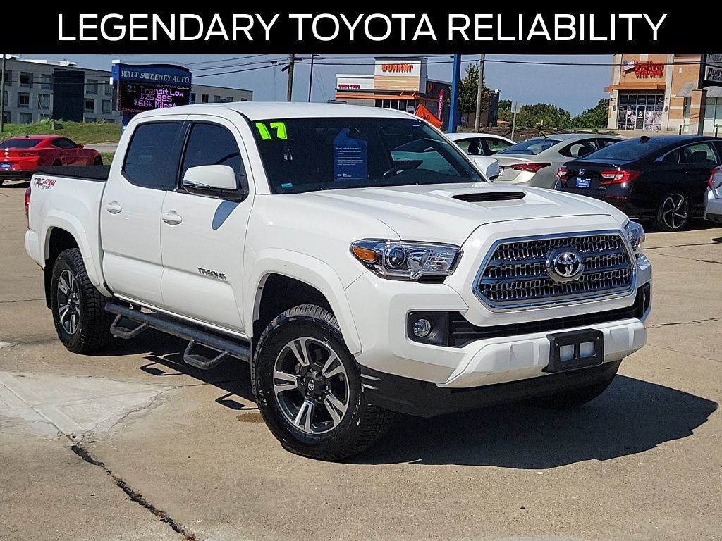 Used 2017 Toyota Tacoma TRD Sport w/ Tow Package (A/T) AWD/4WD image 31