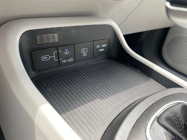 Used 2025 Hyundai Kona SEL FWD image 23