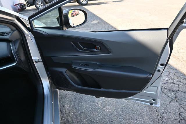 Used 2024 Toyota Prius LE FWD image 21