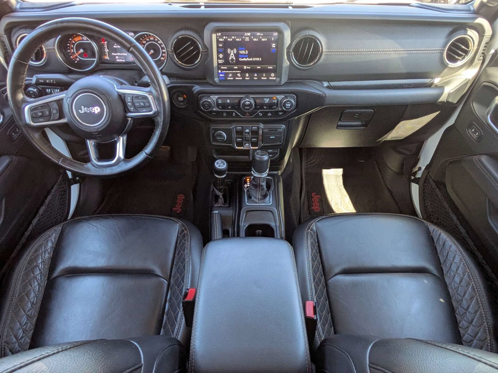 Used 2022 Jeep Gladiator Overland AWD/4WD image 9