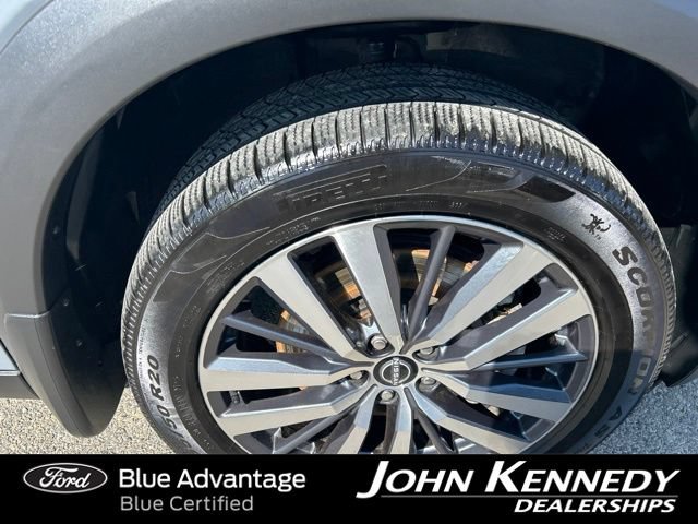 Used 2022 Nissan Pathfinder Platinum w/ Cargo Package AWD/4WD image 6