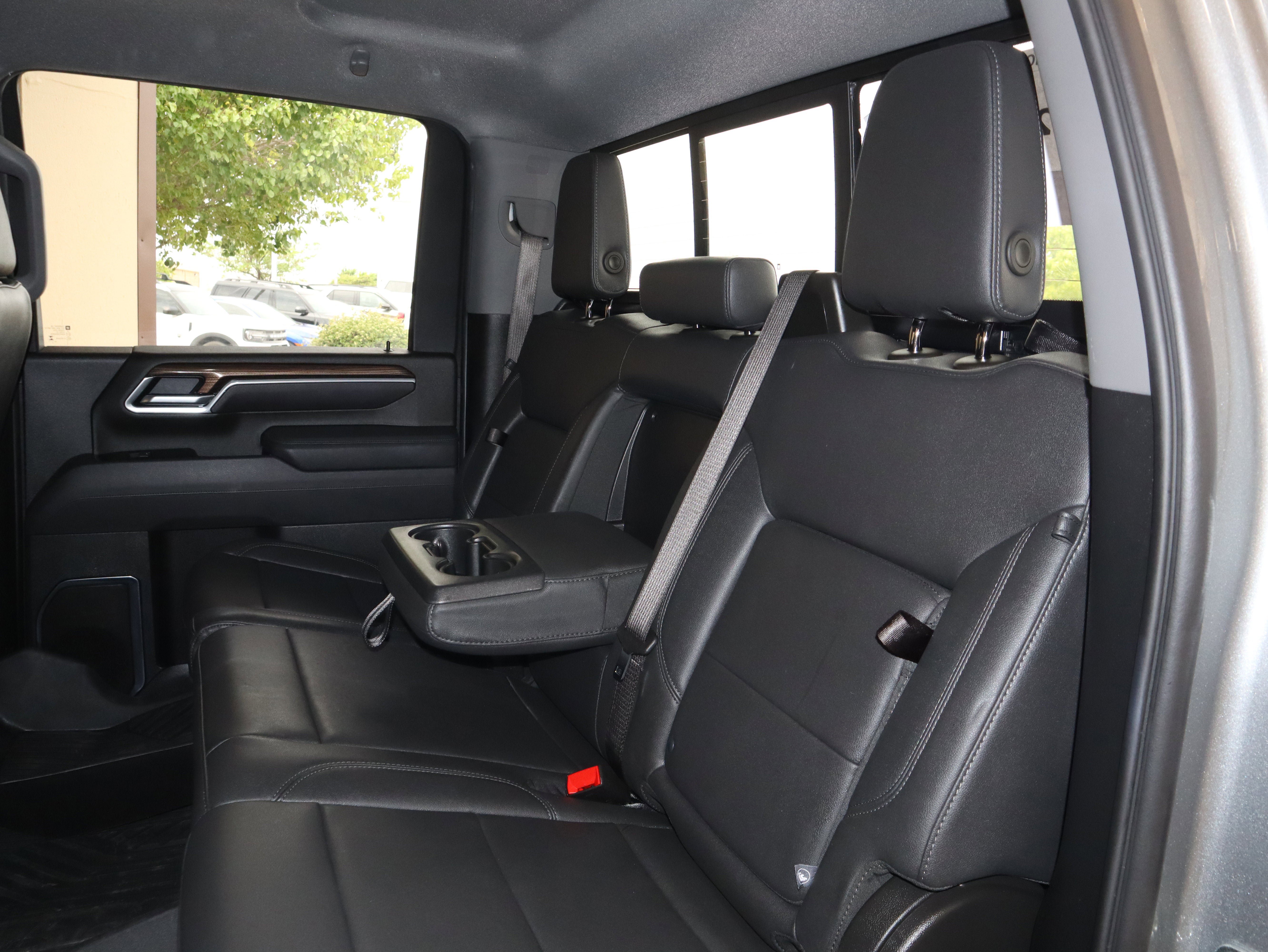 Used 2025 Chevrolet Silverado 2500 LT w/ Texas Edition AWD/4WD image 38