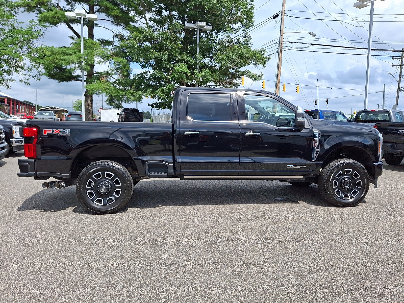 Certified 2024 Ford F250 Platinum w/ FX4 Off-Road Package AWD/4WD image 12