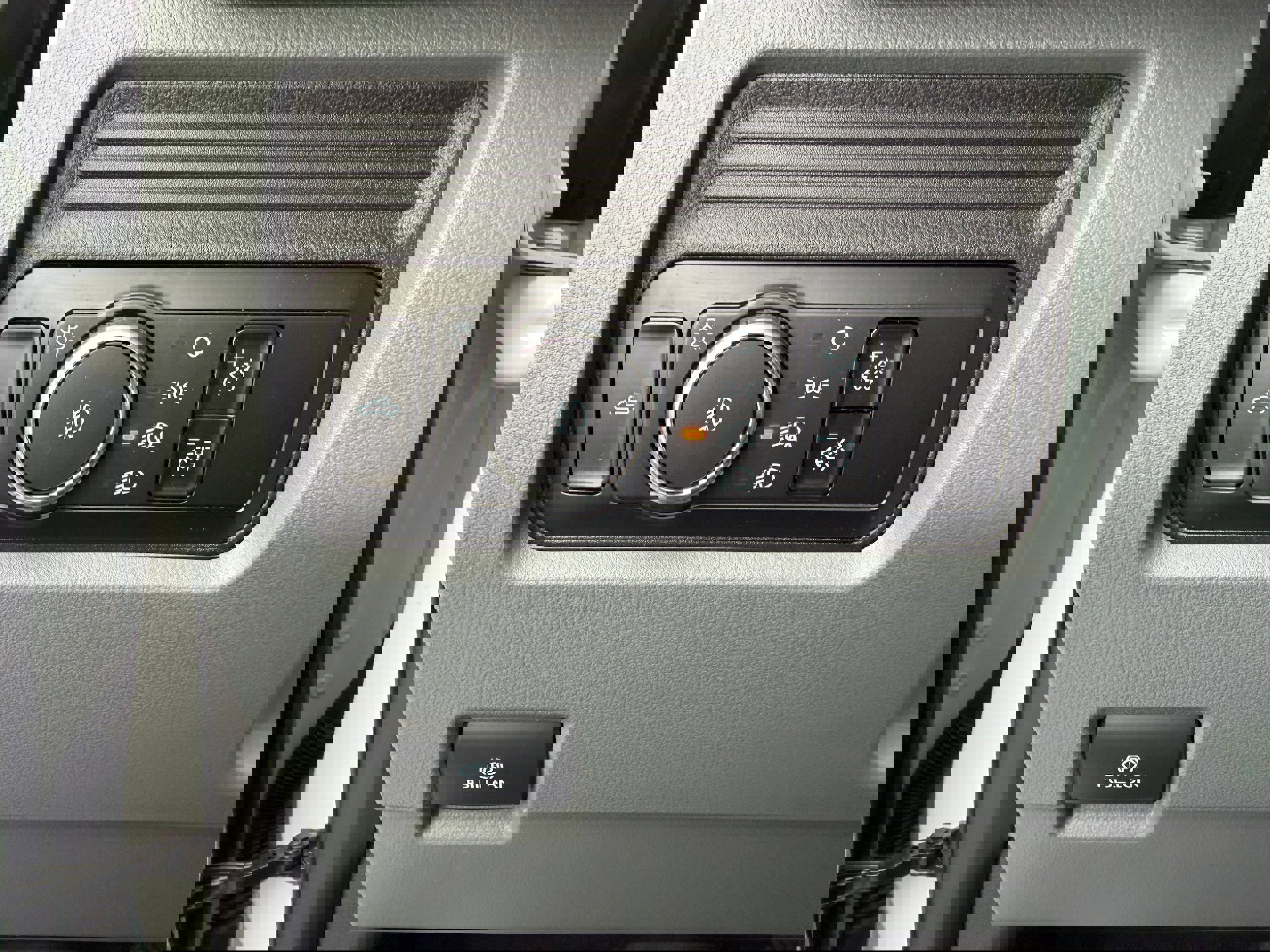 Certified 2025 Ford F250 XLT image 14