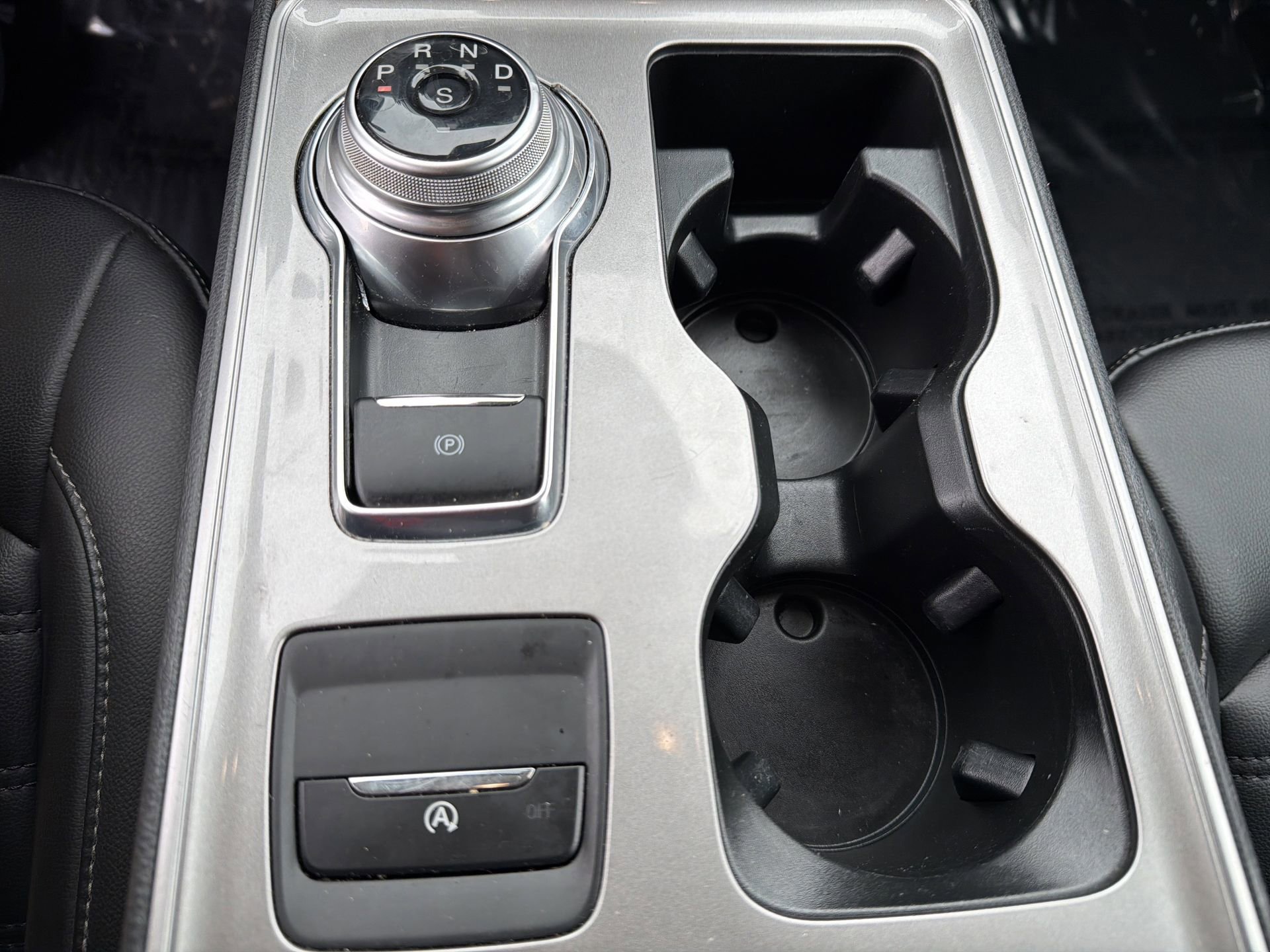 Certified 2024 Ford Edge SEL image 17