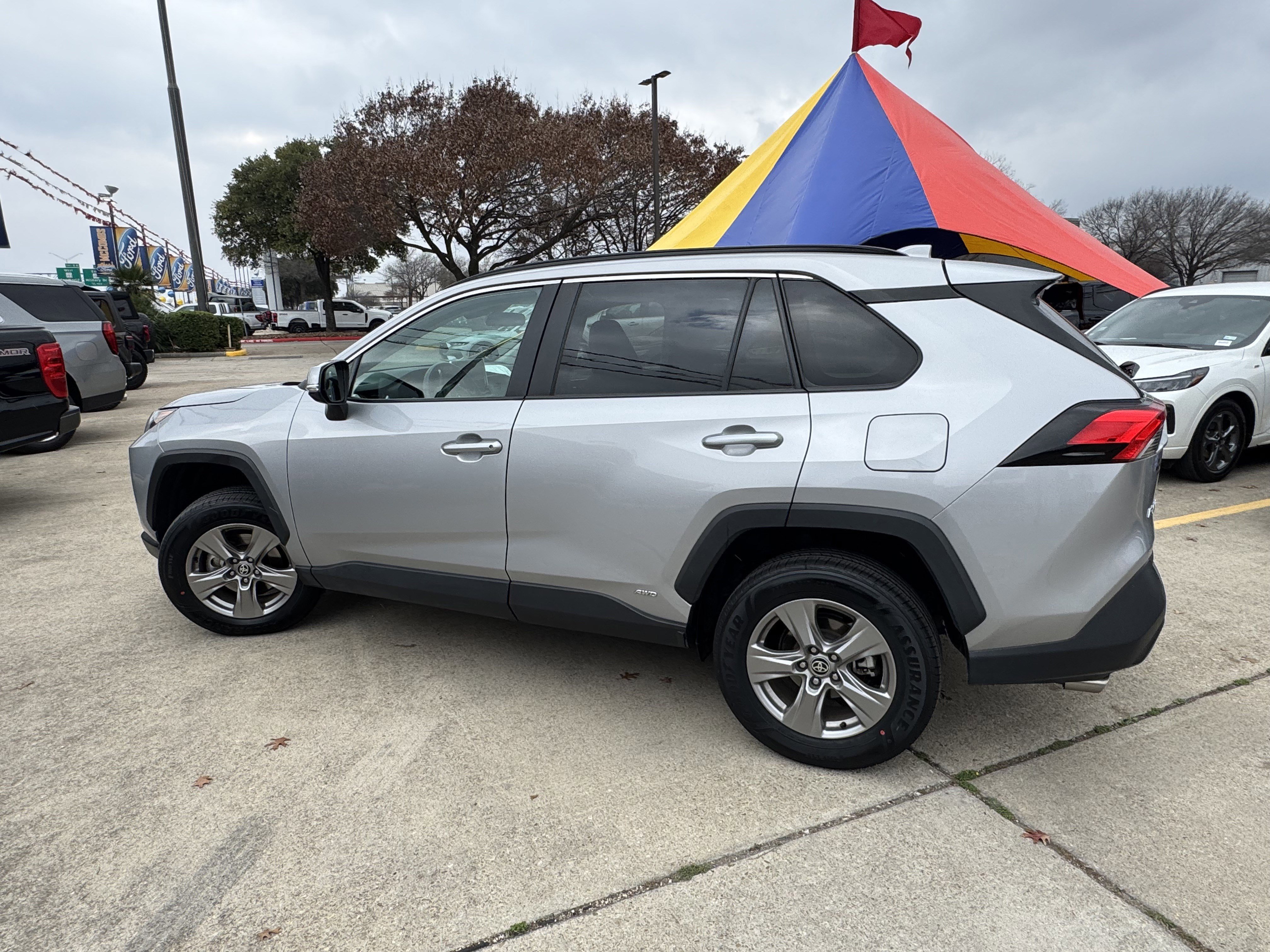 Used 2024 Toyota RAV4 XLE image 6